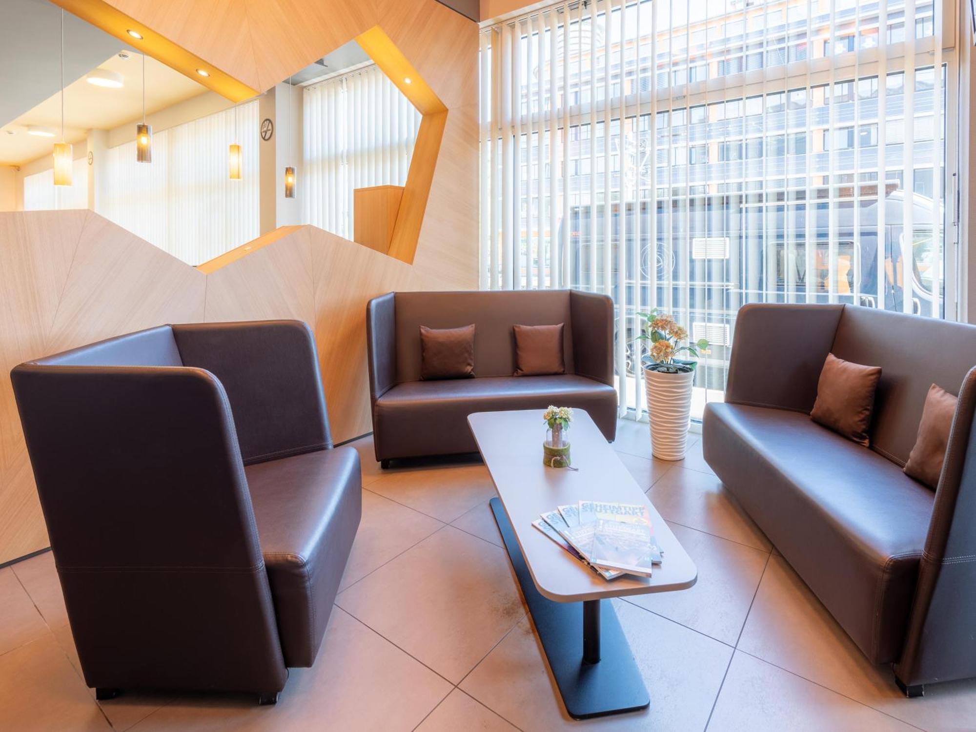 B&B Hotel Stuttgart-Bad Cannstatt Eksteriør bilde