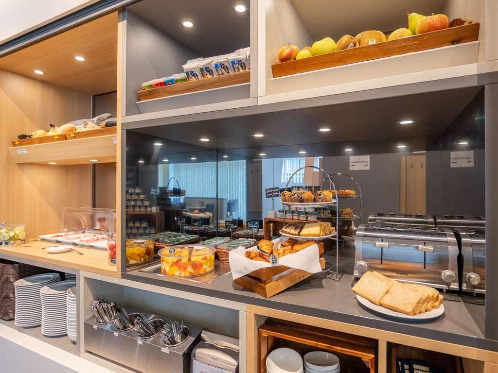 B&B Hotel Stuttgart-Bad Cannstatt Restaurant bilde